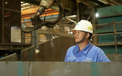 杨瑾：新生代“焊工”