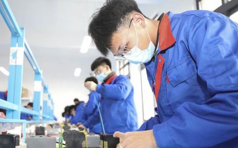 为什么越来越多的人取得高级电工证书？有什么好处？